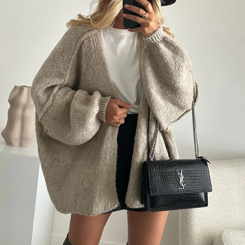 Montra Oversized Cardigan